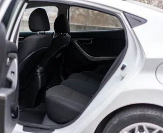 Motore Benzina da 1,8L di Hyundai Elantra 2016 per il noleggio a Tbilisi.