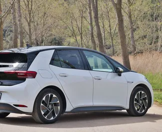 Motore Elettrica da 2,0L di Volkswagen ID3 2022 per il noleggio in Becici.