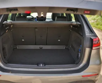 Mercedes-Benz B-Class 2022 con sistema A trazione anteriore, disponibile in Becici.