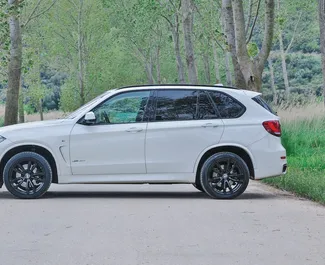 Noleggio auto BMW X5 2016 in Montenegro, con carburante Diesel e 290 cavalli di potenza ➤ A partire da 160 EUR al giorno.