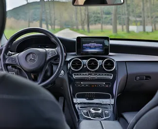 Mercedes-Benz C-Class AMG 2019 con sistema A trazione anteriore, disponibile in Becici.