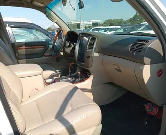 Noleggio Lexus Lx470. Auto Comfort, Premium, SUV per il noleggio in Azerbaigian ✓ Cauzione di Deposito di 200 AZN ✓ Opzioni assicurative RCT, CDW, Furto.