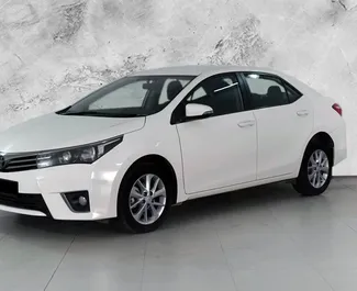 Vista frontale di un noleggio Toyota Corolla a Baku, Azerbaigian ✓ Auto #12012. ✓ Cambio Automatico TM ✓ 0 recensioni.