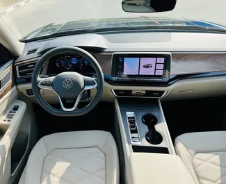 Motore Benzina da 2,0L di Volkswagen Terramont 2024 per il noleggio a Dubai.
