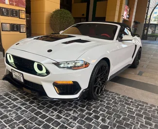 Noleggio auto Ford Mustang Cabrio 2023 negli Emirati Arabi Uniti, con carburante Benzina e 310 cavalli di potenza ➤ A partire da 339 AED al giorno.