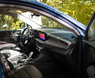 Noleggio auto Buick Encore 2023 in Georgia, con carburante Benzina e 155 cavalli di potenza ➤ A partire da 100 GEL al giorno.