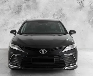 Noleggio Toyota Camry. Auto Comfort, Premium per il noleggio in Azerbaigian ✓ Cauzione di Deposito di 300 AZN ✓ Opzioni assicurative RCT, CDW, SCDW, FDW, Passeggeri, Furto, Giovane, Senza deposito.