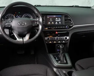 Noleggio Hyundai Elantra. Auto Comfort, Premium per il noleggio in Azerbaigian ✓ Cauzione di Deposito di 300 AZN ✓ Opzioni assicurative RCT, CDW, SCDW, FDW, Passeggeri, Furto, Giovane, Senza deposito.