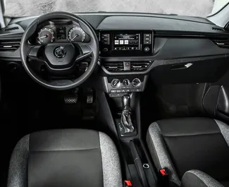Noleggio Skoda Rapid. Auto Economica, Comfort per il noleggio in Azerbaigian ✓ Cauzione di Deposito di 300 AZN ✓ Opzioni assicurative RCT, CDW, SCDW, FDW, Passeggeri, Furto, Giovane, Senza deposito.