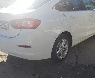 Noleggio auto Chevrolet Cruze 2019 in Georgia, con carburante Benzina e 220 cavalli di potenza ➤ A partire da 100 GEL al giorno.