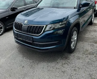 Vista frontale di un noleggio Skoda Kodiaq a Vienna, Austria ✓ Auto #11981. ✓ Cambio Automatico TM ✓ 0 recensioni.
