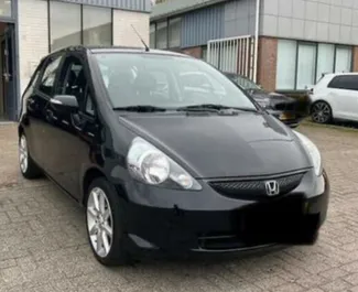 Noleggio auto Honda Jazz #11960 Automatico all'aeroporto di Tirana, dotata di motore L ➤ Da Henri in Albania.