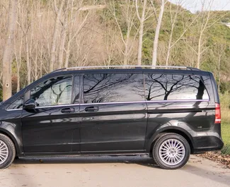 Noleggio Mercedes-Benz V-Class. Auto Premium, Lusso, Monovolume per il noleggio in Montenegro ✓ Cauzione di Deposito di 1000 EUR ✓ Opzioni assicurative RCT, Passeggeri, Furto, All'estero, Giovane.
