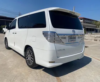 Motore Benzina da L di Toyota Alphard 2016 per il noleggio all'aeroporto Suvarnabhumi di Bangkok.