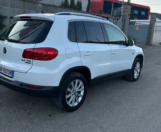 Motore Benzina da 2,0L di Volkswagen Tiguan 2015 per il noleggio a Tirana.
