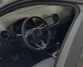 Noleggio auto Kia Pegas 2023 negli Emirati Arabi Uniti, con carburante Benzina e 95 cavalli di potenza ➤ A partire da 109 AED al giorno.