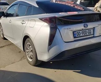 Noleggio auto Toyota Prius 2020 in Georgia, con carburante Benzina e 190 cavalli di potenza ➤ A partire da 120 GEL al giorno.