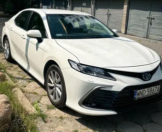 Vista frontale di un noleggio Toyota Camry ad Alicante, Spagna ✓ Auto #11970. ✓ Cambio Automatico TM ✓ 0 recensioni.