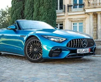 Vista frontale di un noleggio Mercedes-Benz SLK Cabrio ad Alicante, Spagna ✓ Auto #12094. ✓ Cambio Automatico TM ✓ 0 recensioni.