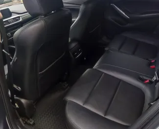 Mazda 6 2016 disponibile per il noleggio a Tbilisi, con limite di chilometraggio di illimitato.