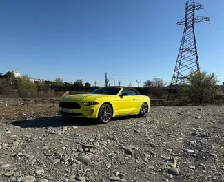 Noleggio Ford Mustang Cabrio. Auto Premium, Lusso, Cabrio per il noleggio in Georgia ✓ Cauzione di Deposito di 800 GEL ✓ Opzioni assicurative RCT, FDW.