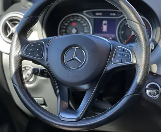 Motore Diesel da 1,5L di Mercedes-Benz B-Class 2018 per il noleggio a Budva.