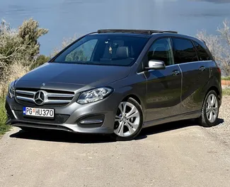 Vista frontale di un noleggio Mercedes-Benz B-Class a Budva, Montenegro ✓ Auto #12504. ✓ Cambio Automatico TM ✓ 0 recensioni.