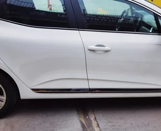 Motore Benzina da 1,0L di Renault Clio 5 2024 per il noleggio a Istanbul.