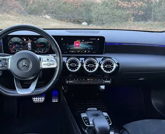 Motore Diesel da 1,8L di Mercedes-Benz A180 2020 per il noleggio a Tirana.