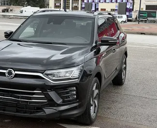 Noleggio auto SsangYong Korando Turismo 2023 in Albania, con carburante Benzina e 140 cavalli di potenza ➤ A partire da 30 EUR al giorno.