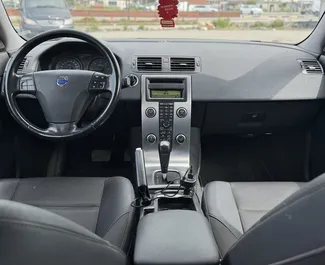 Volvo S40 2012 disponibile per il noleggio a Durazzo, con limite di chilometraggio di illimitato.