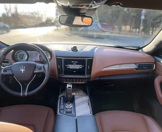 Noleggio Maserati Levante S. Auto Lusso, Crossover per il noleggio in Georgia ✓ Cauzione di Deposito di 2000 GEL ✓ Opzioni assicurative RCT, CDW.