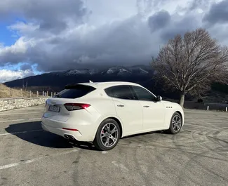 Motore Benzina da 3,0L di Maserati Levante S 2021 per il noleggio a Tbilisi.