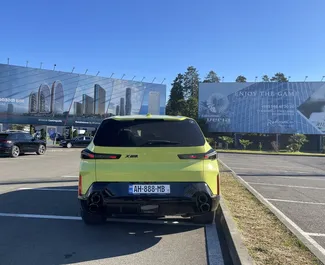 Motore Ibrido da 3,0L di BMW XM 2025 per il noleggio a Tbilisi.
