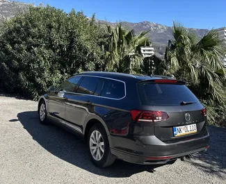 Vista frontale di un noleggio Volkswagen Passat Variant in Becici, Montenegro ✓ Auto #12194. ✓ Cambio Automatico TM ✓ 0 recensioni.