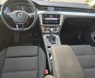 Noleggio auto Volkswagen Passat Variant 2017 in Montenegro, con carburante Diesel e 140 cavalli di potenza ➤ A partire da 30 EUR al giorno.