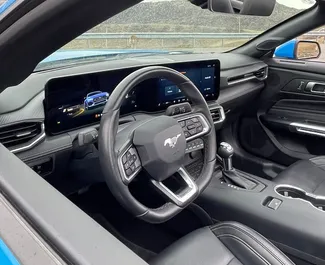 Noleggio Ford Mustang Cabrio. Auto Premium, Lusso, Cabrio per il noleggio in Georgia ✓ Cauzione di Deposito di 1400 GEL ✓ Opzioni assicurative RCT.