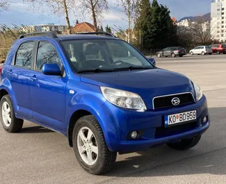 Vista frontale di un noleggio Daihatsu Terios in Bar, Montenegro ✓ Auto #12315. ✓ Cambio Automatico TM ✓ 0 recensioni.