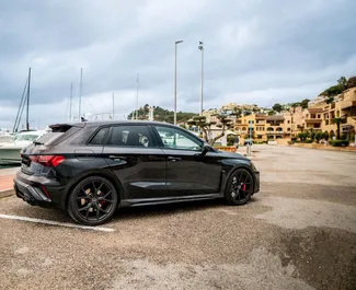Noleggio Audi RS3. Auto Comfort, Premium per il noleggio in Spagna ✓ Cauzione di Deposito di 3000 EUR ✓ Opzioni assicurative RCT.