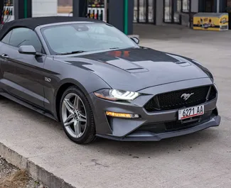 Noleggio auto Ford Mustang Cabrio #13034 Automatico a Tbilisi, dotata di motore 5,0L ➤ Da Giulia in Georgia.