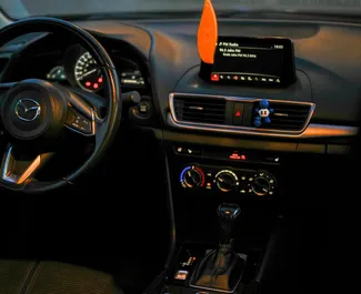 Mazda 3 2018 disponibile per il noleggio a Tbilisi, con limite di chilometraggio di illimitato.