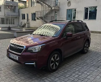 Vista frontale di un noleggio Subaru Forester a Tbilisi, Georgia ✓ Auto #12949. ✓ Cambio Automatico TM ✓ 0 recensioni.