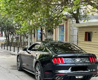 Motore Benzina da 2,3L di Ford Mustang Coupe 2018 per il noleggio a Baku.