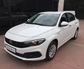Noleggio auto Fiat Egea #13052 Manuale all'aeroporto di Dalaman, dotata di motore 1,4L ➤ Da Birol in Turchia.