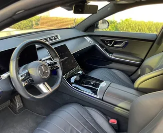 Noleggio auto Mercedes-Benz S560 #12931 Automatico a Baku, dotata di motore 3,0L ➤ Da Kamran in Azerbaigian.