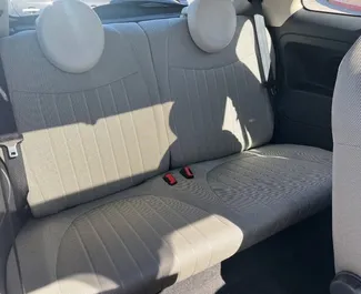 Noleggio Fiat 500. Auto Economica, Comfort per il noleggio in Spagna ✓ Cauzione di Deposito di 300 EUR ✓ Opzioni assicurative RCT, CDW, Furto.
