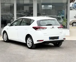 Vista frontale di un noleggio Toyota Auris ad Alicante, Spagna ✓ Auto #12960. ✓ Cambio Automatico TM ✓ 0 recensioni.