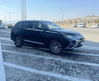 Motore Benzina da 2,4L di Mitsubishi Outlander 2017 per il noleggio a Tbilisi.