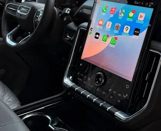 GMC Yukon 2025 disponibile per il noleggio a Dubai, con limite di chilometraggio di 250 km/giorno.