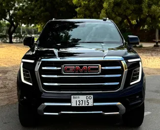 Noleggio GMC Yukon. Auto Premium, Lusso, SUV per il noleggio negli Emirati Arabi Uniti ✓ Cauzione di Deposito di 3000 AED ✓ Opzioni assicurative RCT, CDW.